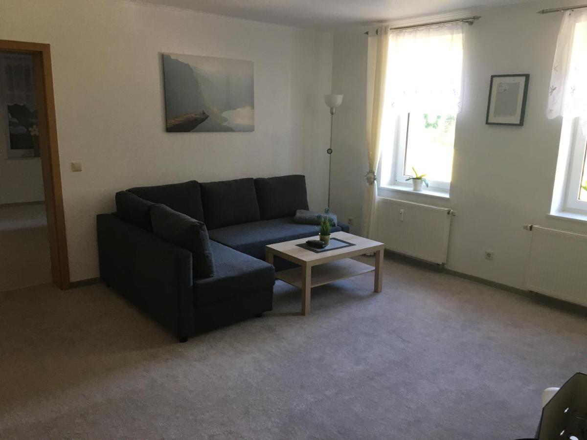 Apartment Am Goethe Park Fuer 2 Bis 3 Personen